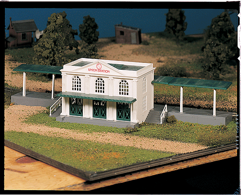 Plasticville U.S.A.(R) Classic Kits -- Union Station