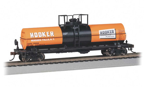 Chemical Tank Car - Ready to Run -- Hooker Chemicals #15688 (Large Dome)