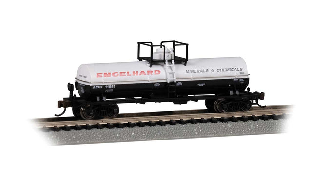 Chemical Tank Car with Large Dome - Ready to Run -- Engelhard #11961 (black, white, red)