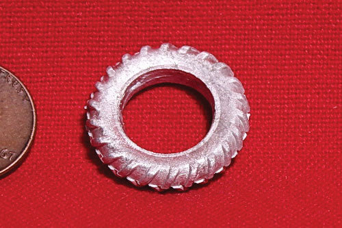 Spreader Tire -- Unpainted pkg(3)