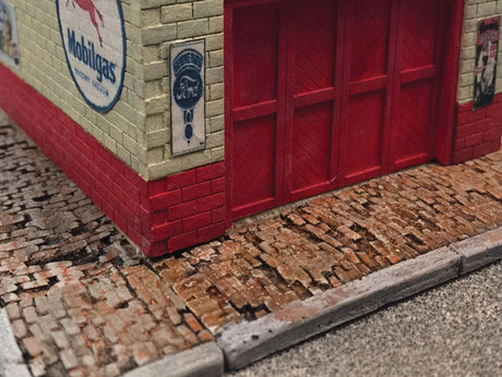 Weathered Brick Sidewalk -- Scale Length: 60'  18.3m