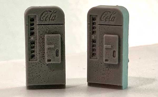 Unpainted Resin Castings pkg(2) -- Coke Machines