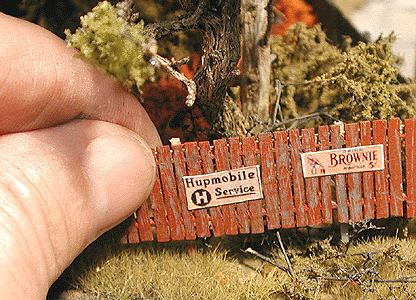 Insta-Fence -- Kit - Approximate Scale: 160'  48.8m