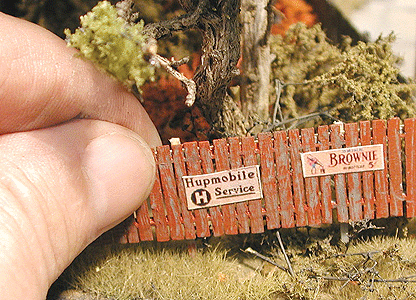 Insta-Fence -- Kit - Approximately 120 Scale Feet
