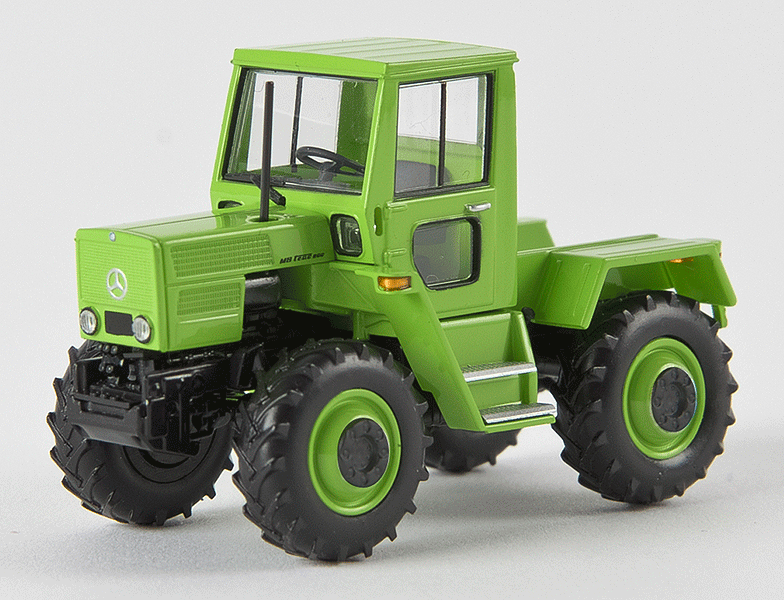 1975 Mercedes-Benz Trac 800 Farm Tractor - Assembled - Starmada(TM) -- Green