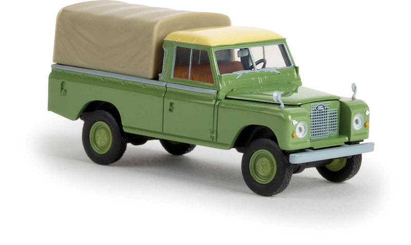 1968-1977 Land Rover 109 Open-Cab Pickup with Canvas - Assembled - Starmada(TM -- Green