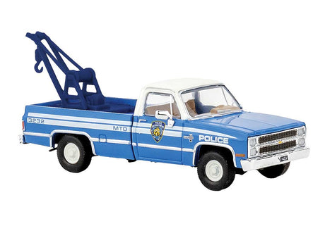 1981 GMC C30 Tow Truck - Assembled -- New York Police Department (blue, white)