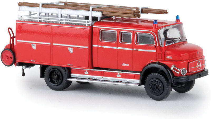 1968–1973 Mercedes-Benz  LAF 1113 LF 16 Fire Truck - Assembled -- Red, Black