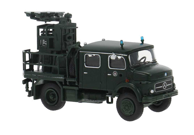 Mercedes-Benz LA 911 Light Mast Truck - Assembled -- Hamburg, Germany, Police (dark green, German Lettering)