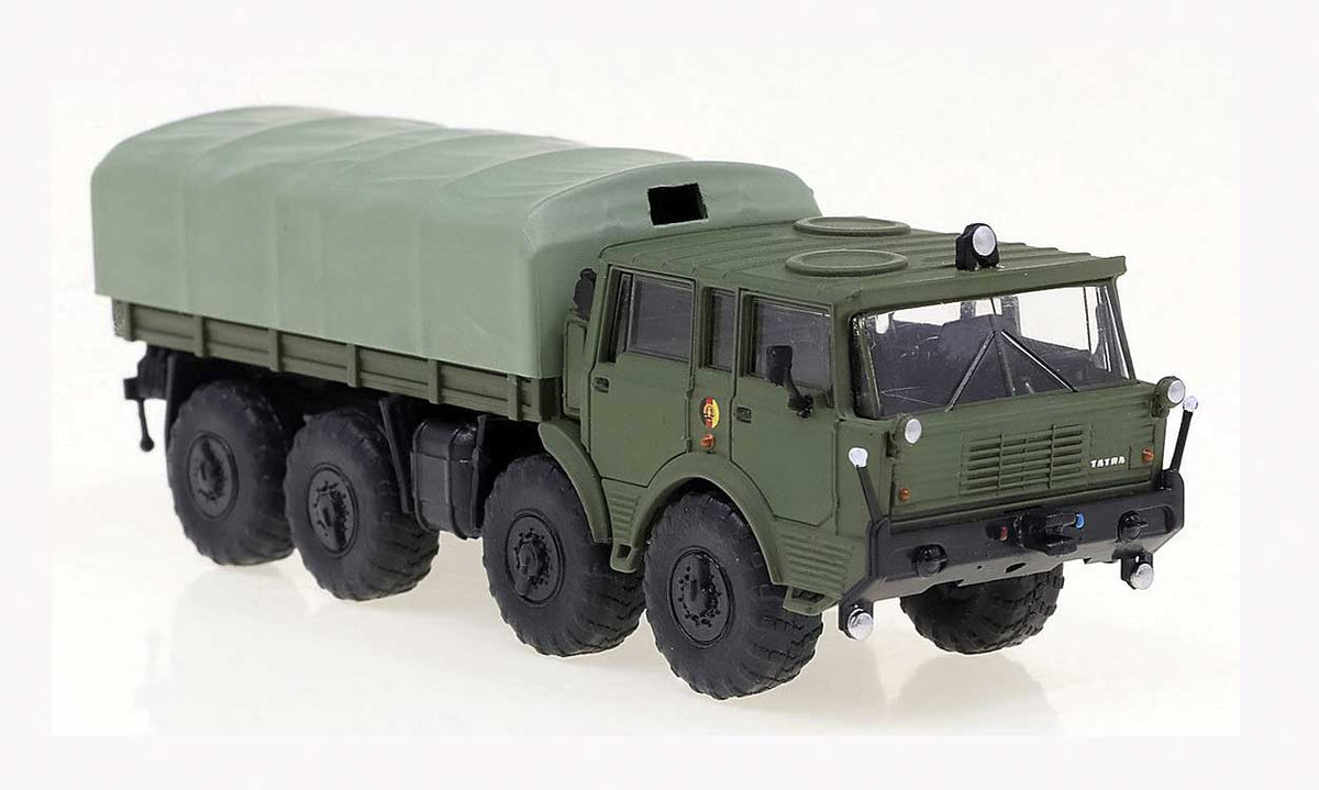 1968 Tatra 813 Koloss Truck - Assembled -- Czech Army (green, German Lettering)