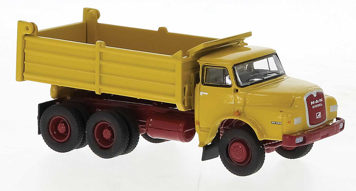 1972 MAN 26.280 DHAK Dump Truck - Assembled -- Yellow, Red