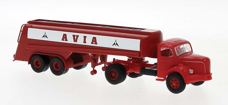 1950s Berliet TLR 8 Tractor with Tank Trailer - Assembled -- Avia (red, white)