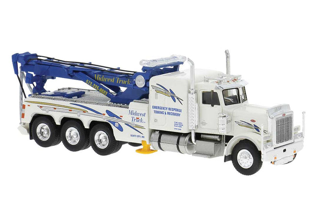 1973 Peterbilt 359 Heavy-Duty Tow Truck - Assembled -- Midwest Truck (white, blue)