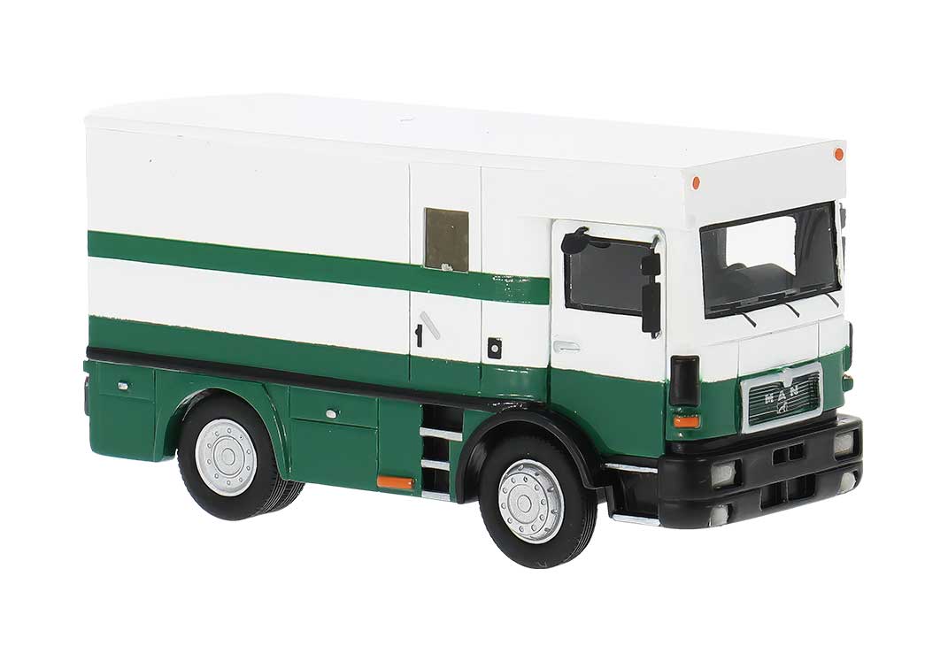 1986 MAN F9 Cargo Van - Assembled -- Berlin, Germany, Police (green, white, German Lettering)