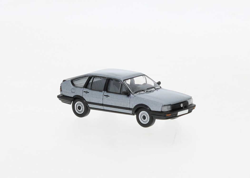 1985 Volkswagen Passat B2 Trophy Station Wagon - Assembled -- Silver