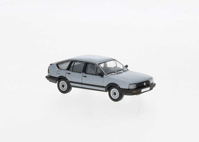 1985 Volkswagen Passat B2 Trophy Station Wagon - Assembled -- Silver