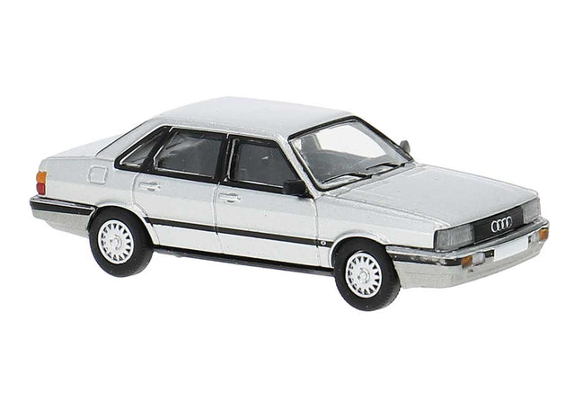 Audi 80 B2 (Typ 85) Sedan - Assembled -- Silver, Black
