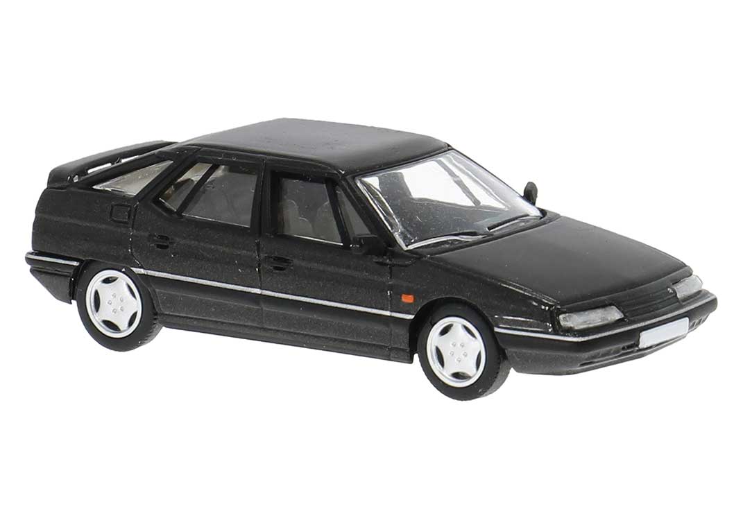 1990s Citroen XM Break Station Wagon - Assembled -- Black