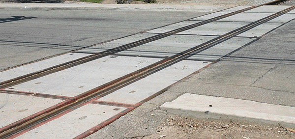 Modern Grade Crossing Expander Set -- Concrete