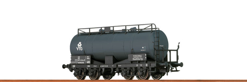 4-Axle Tank Car - Ready to Run -- VTG #20 80 077 3 215-8 (Era III, gray)