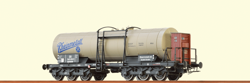Type ZZd 6-Axle Tank Car w/Brakeman's Cab - Ready to Run -- Rheinmetall #545 019 P (Era III, beige, red, blue)