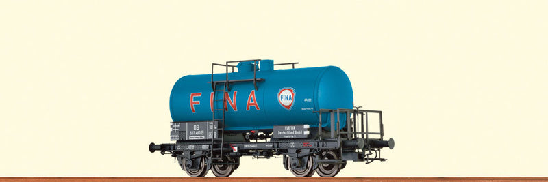 2-Axle Tank Car - Ready to Run -- Fina #557 460 P (Era III, blue, red)