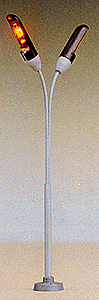 Street Light -- Curved Mast, Double Arm, Yellow Light, 5" High