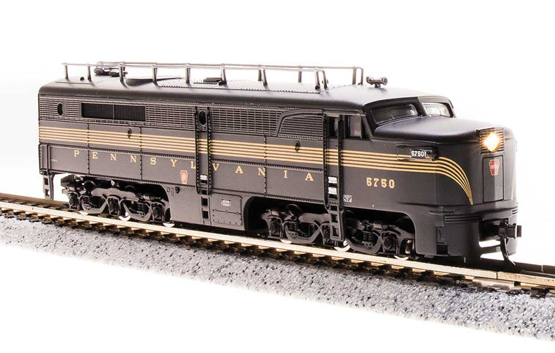 Alco PA1 - Sound and DCC - Paragon3(TM) -- Pennsylvania Railroad 5752A (5-Stripe, Brunswick Green, gold)-1