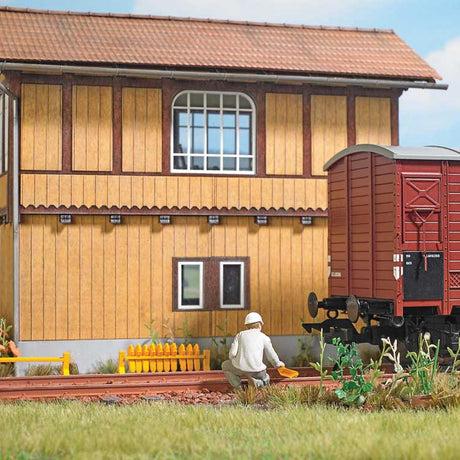 Era III-IV Railway Worker with Track Skates - Action Set -- Figure, Skate Rack w/Skates-2