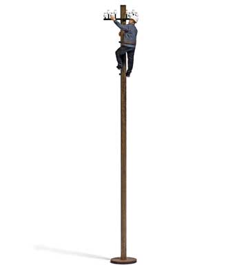 Era III-IV Pole Climber & Real Wood Pole - Action Set -- Figure and 1 Pole