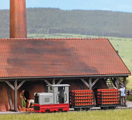 Brick Yard Railroad Starter Set - Battery Powered - Feldbahn -- Gmeinder 15/18 Diesel, 2 Brick Cars, Track Oval, Controller-1