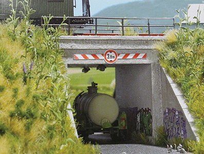 Underpass - Kit -- 10-7/16 x 3-3/8 x 2-3/4"  26.5 x 8.5 x 7cm