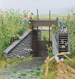 Small Dam w/Footbridge -- Kit - 4-1/2 x 3 x 2-1/8"  11.3 x 7.5 x 5.3cm