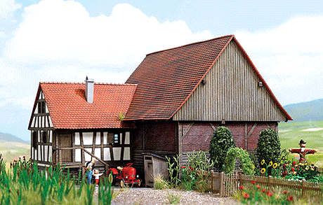 Mennwangen Small Historic Half-Timber Farmhouse - Kit (Laser-Cut Wood) -- Partially Precolored 6 x 4-13/16 x 4-5/16"  15.3 x 12.2 x 10.9cm