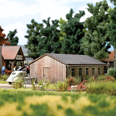 Wood Barracks/Bunkhouse - Kit (Laser-Cut Wood) -- 3-1/2 x 2-1/2 x 1-5/8"  9 x 6.3 x 4.1cm