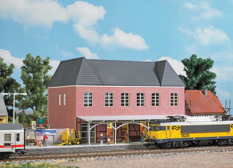 Bad Bentheim Brick Train Station -- Laser-Cut Kit - 8-9/16 x 8-3/4 x 5-7/8"  21.8 x 22.2 x 15cm-2