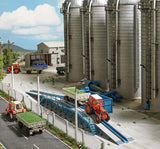 Unloading Ramp with Batch Feeder -- Kit - 13-3/4 x 1-1/2 x 1-1/4" 35 x 3.9 x 3.2cm-1