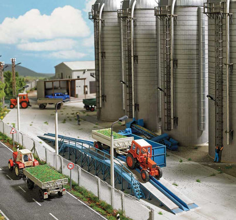 Unloading Ramp with Batch Feeder -- Kit - 13-3/4 x 1-1/2 x 1-1/4" 35 x 3.9 x 3.2cm-1
