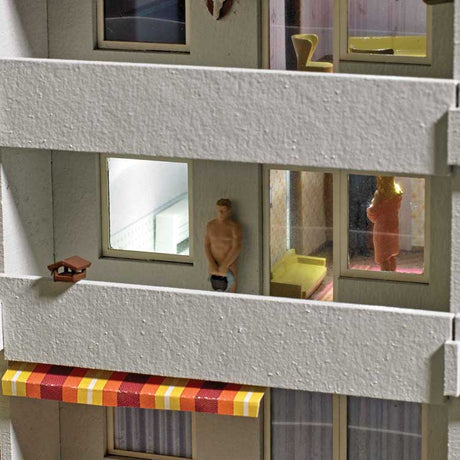 Interior Furnishing Detail Set -- Sofa, Entertainment Center, Stove/Oven, Counter, 3 Unpainted Figures-1
