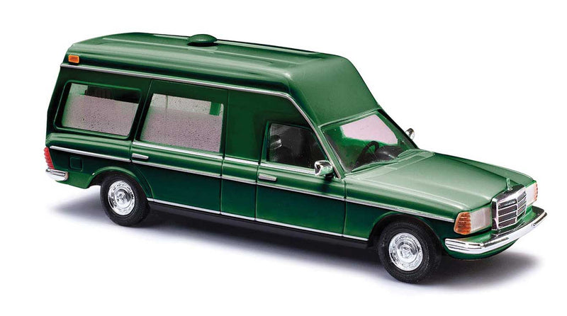 1977 Mercedes-Benz VF 123 High-Roof Station Wagon - Assembled -- Green