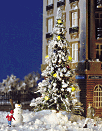 Christmas Tree -- w/7 Yellow Lights & Snowman