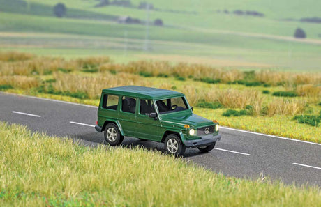 Mercedes-Benz G-Klasse SUV with Working LED Lights -- Green, 14-16V