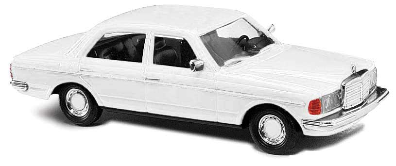 1977 Mercedes-Benz W123 Sedan - Kit -- Unpainted