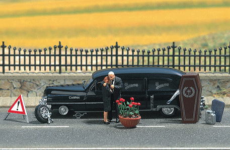 Complete Miniature Scene -- Hearse Breakdown