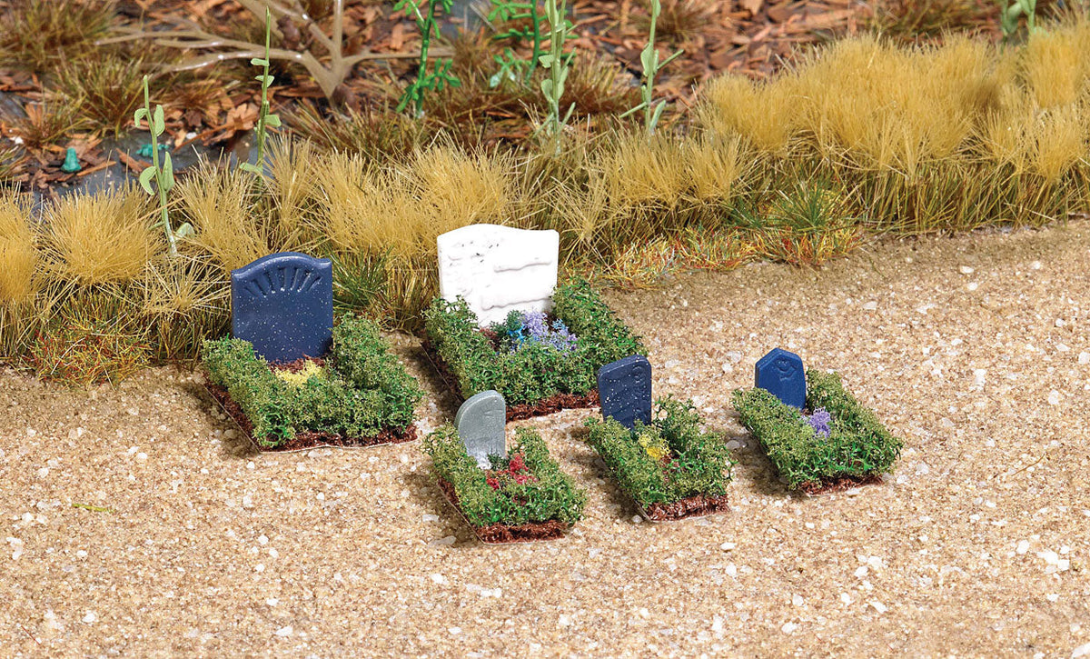 Complete Miniature Scene -- Graves Surrounded by Boxwood Hedges pkg(5)-2