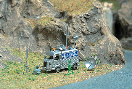 Complete Miniature Scene -- Hide and Seek