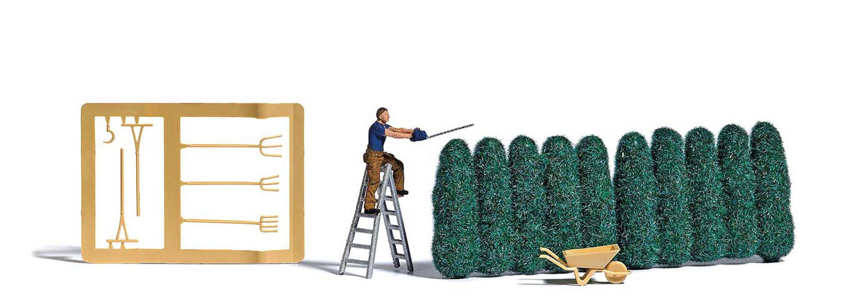 Hedge Trimming Miniature Scene -- Trees, Figure and Accessories-1