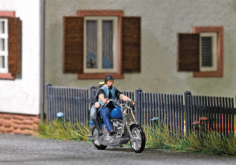 American Motorcycle with Biker Couple - Assembled - Action Set -- Blue-1