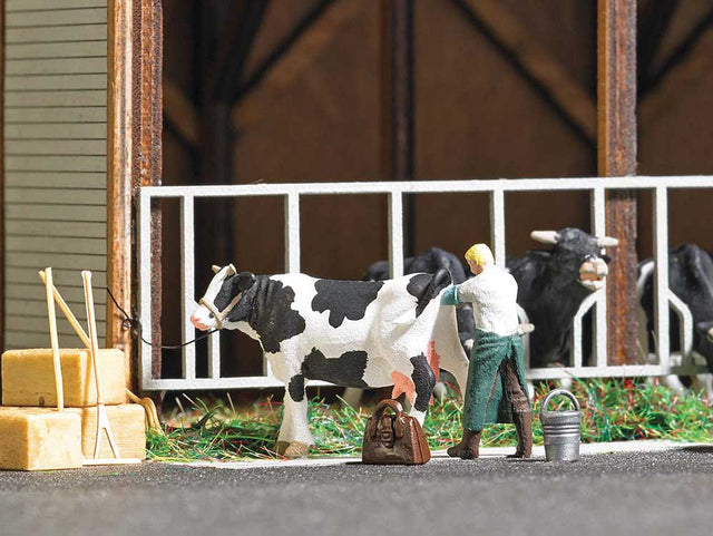 Inseminator - Action Set -- Cow with Vet Figure, Medical Bag, Stable Tools, Hay Bales-1