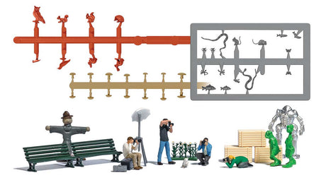 Photographers with Accessories -- 4 Figures, Props, Nonworking Lights, Bench, Crates, Aliens-2
